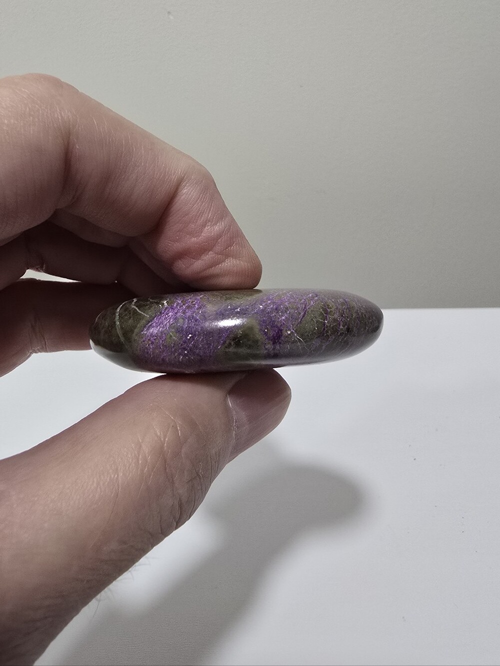 Atlantisite Crystal Palmstone #A, Aka Stichtite and Serpentine - Picture 8 of 8